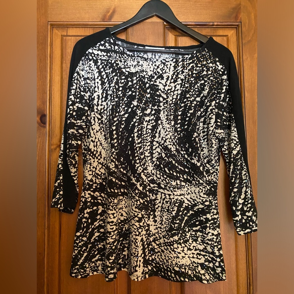 Mandee top size medium 3/4 sleeves